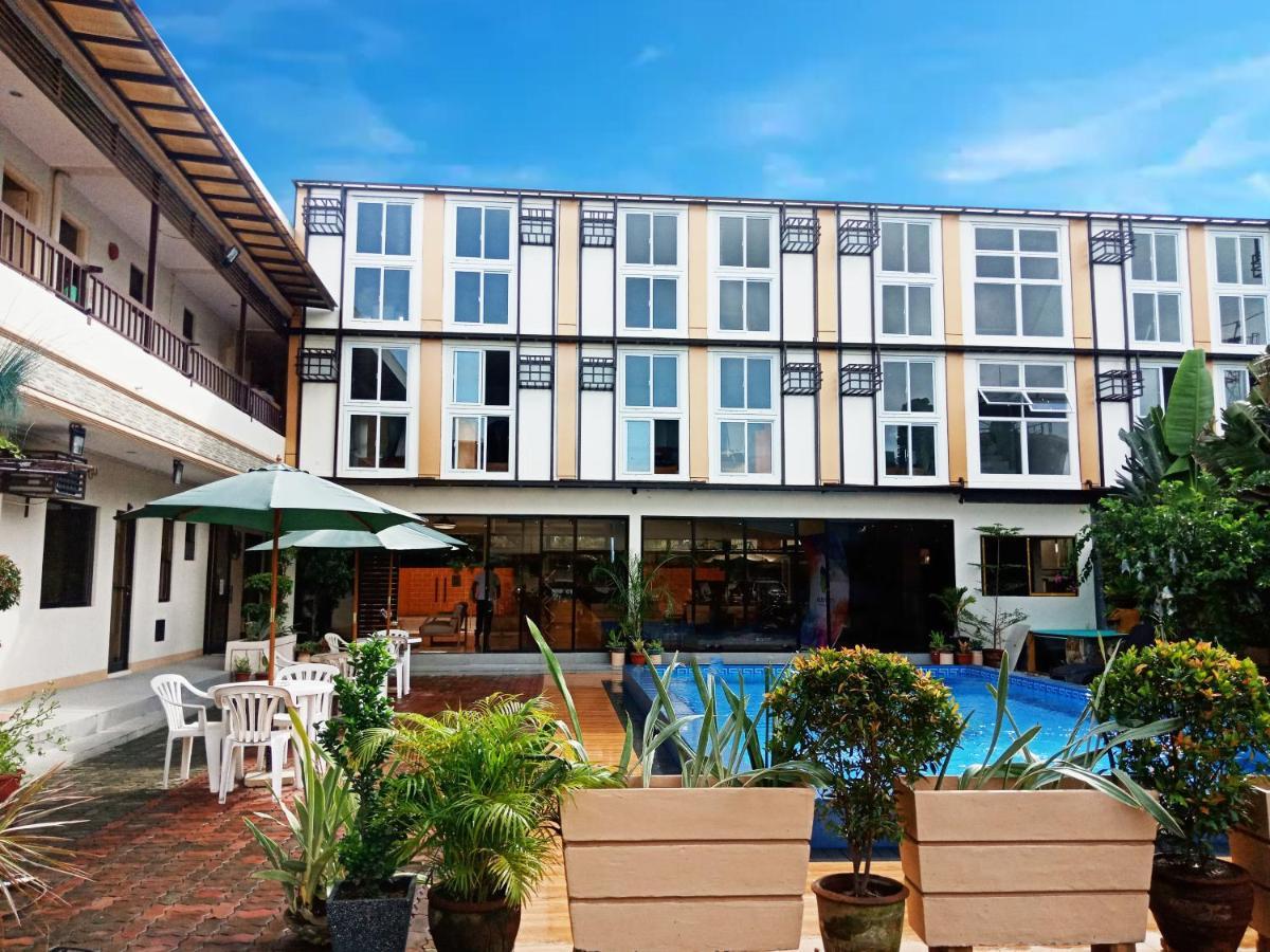 Aerostop Hotel & Restaurant Plaridel  Luaran gambar