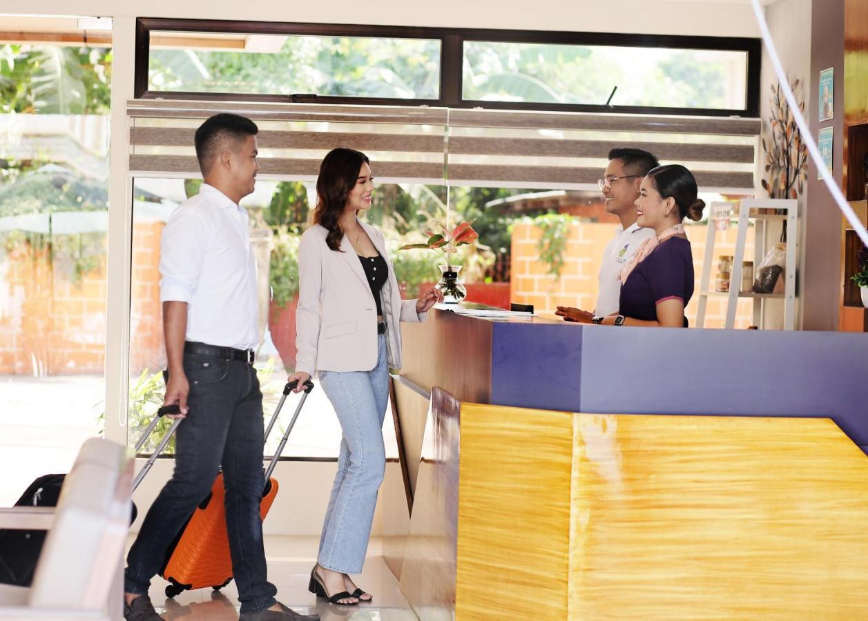 Aerostop Hotel & Restaurant Plaridel  Luaran gambar