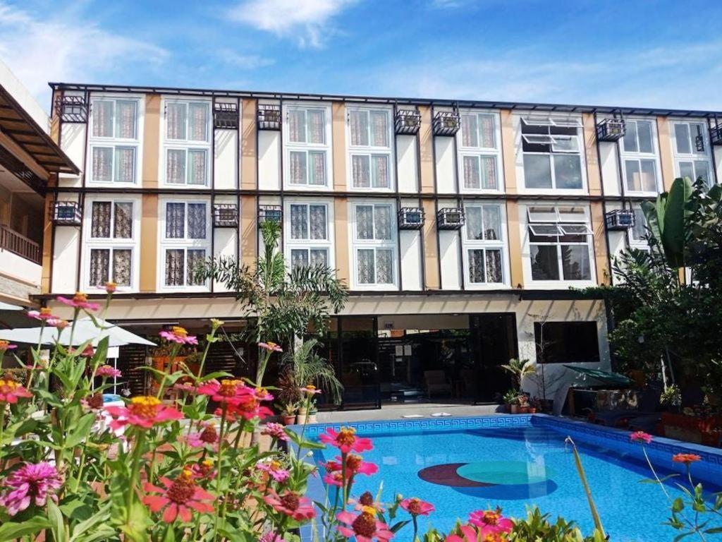 Aerostop Hotel & Restaurant Plaridel  Luaran gambar